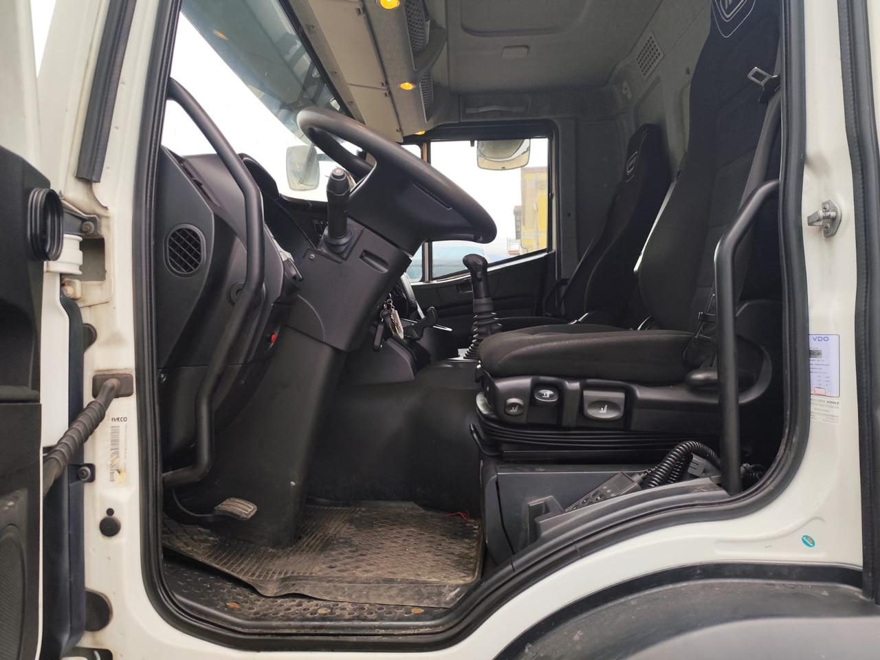 Tipper, Crane truck IVECO STRALIS AD 260S31 Y/P: picture 33