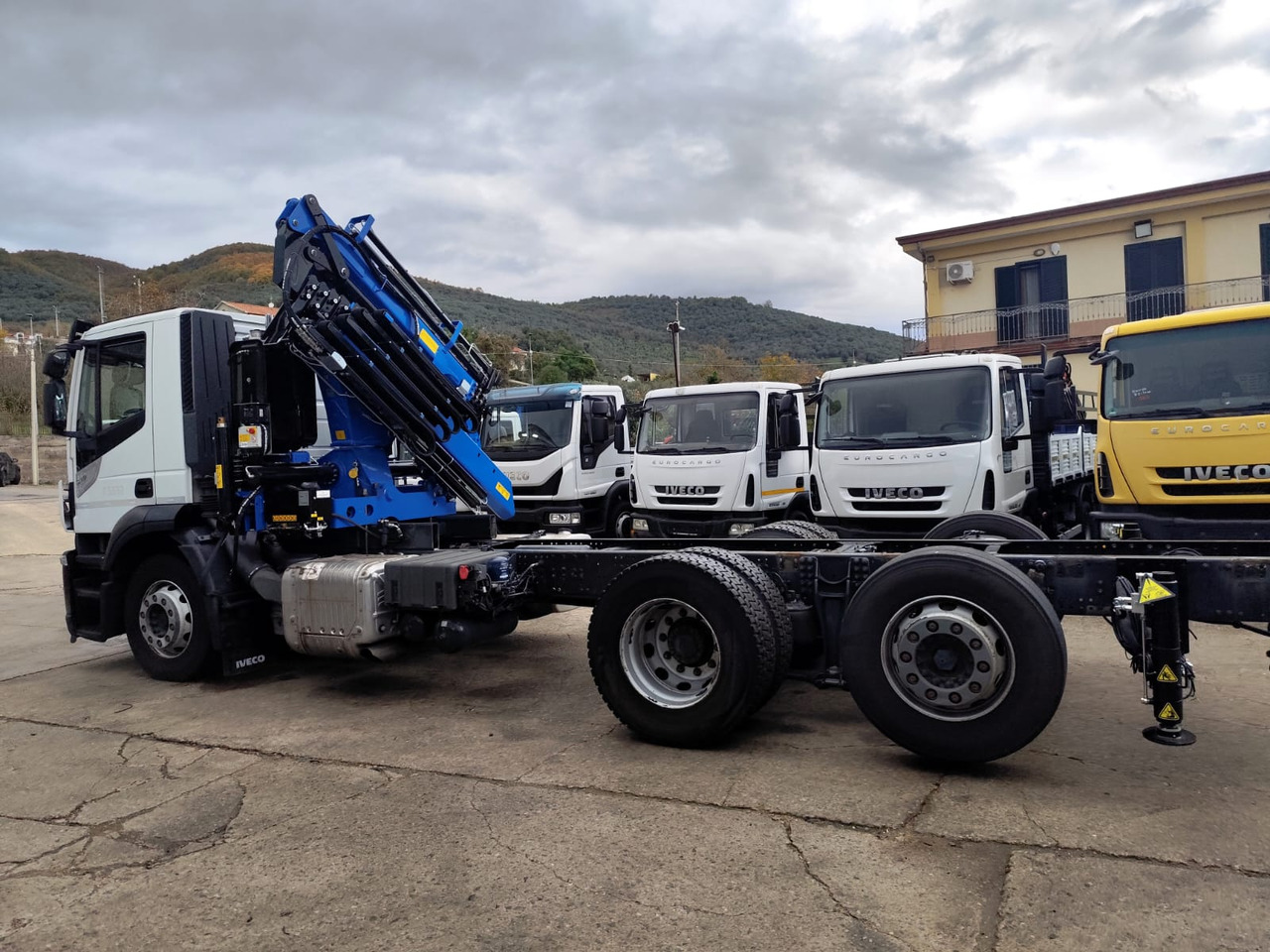 Tipper, Crane truck IVECO STRALIS AD 260S31 Y/P: picture 9