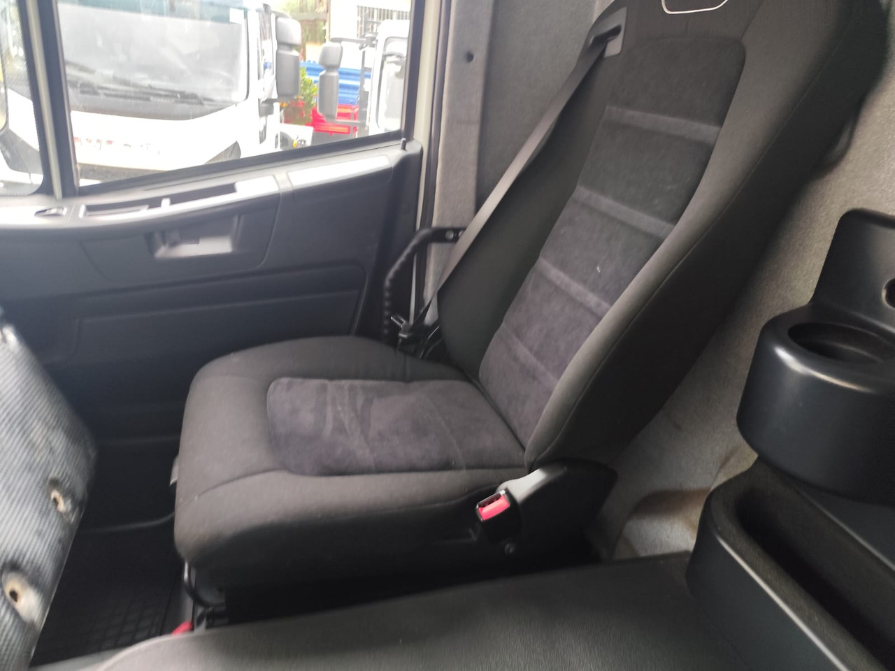 Tipper, Crane truck IVECO STRALIS AD 260S31 Y/P: picture 34