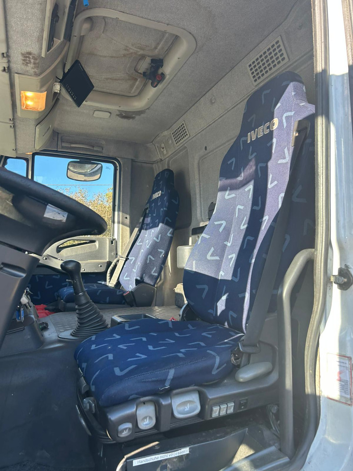 IVECO TRAKKER 260T36 - Tipper: picture 4 IVECO TRAKKER 260T36 - Tipper: picture 4