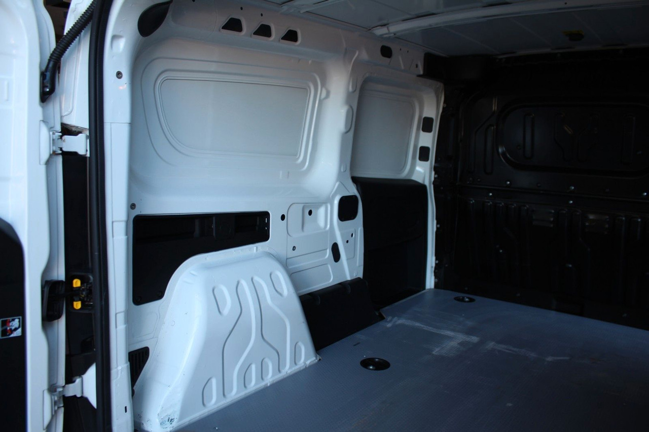 Small van Opel Combo D Kasten L2H1 2,4t  Klima Sitzheizung PDC: picture 12