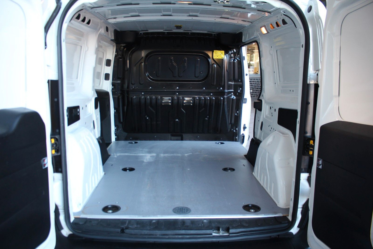 Small van Opel Combo D Kasten L2H1 2,4t  Klima Sitzheizung PDC: picture 11