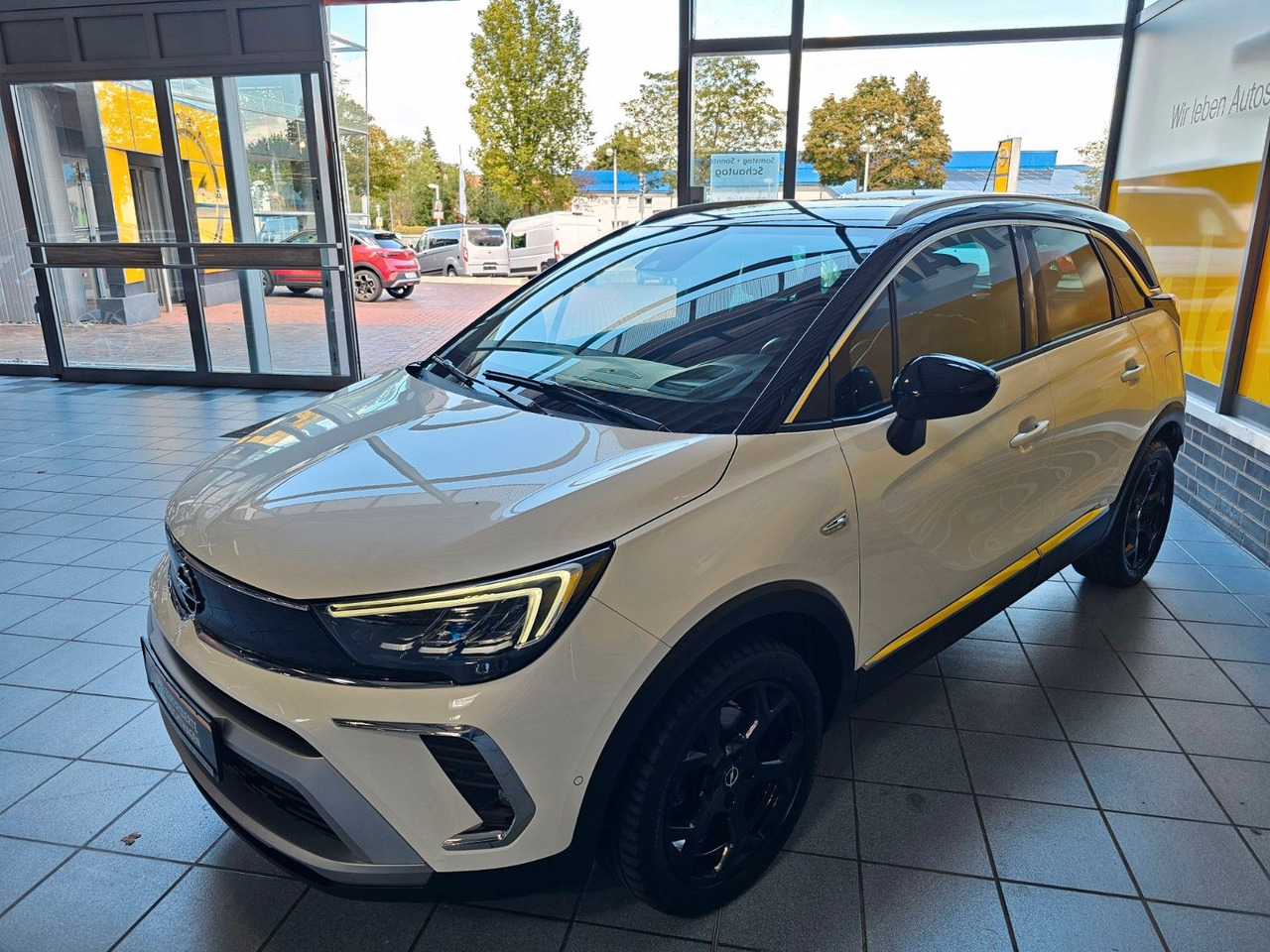 Opel Crossland 1.2 AT Ultimate Navi Kamera LED HuD - Sedan: picture 2 Opel Crossland 1.2 AT Ultimate Navi Kamera LED HuD - Sedan: picture 2