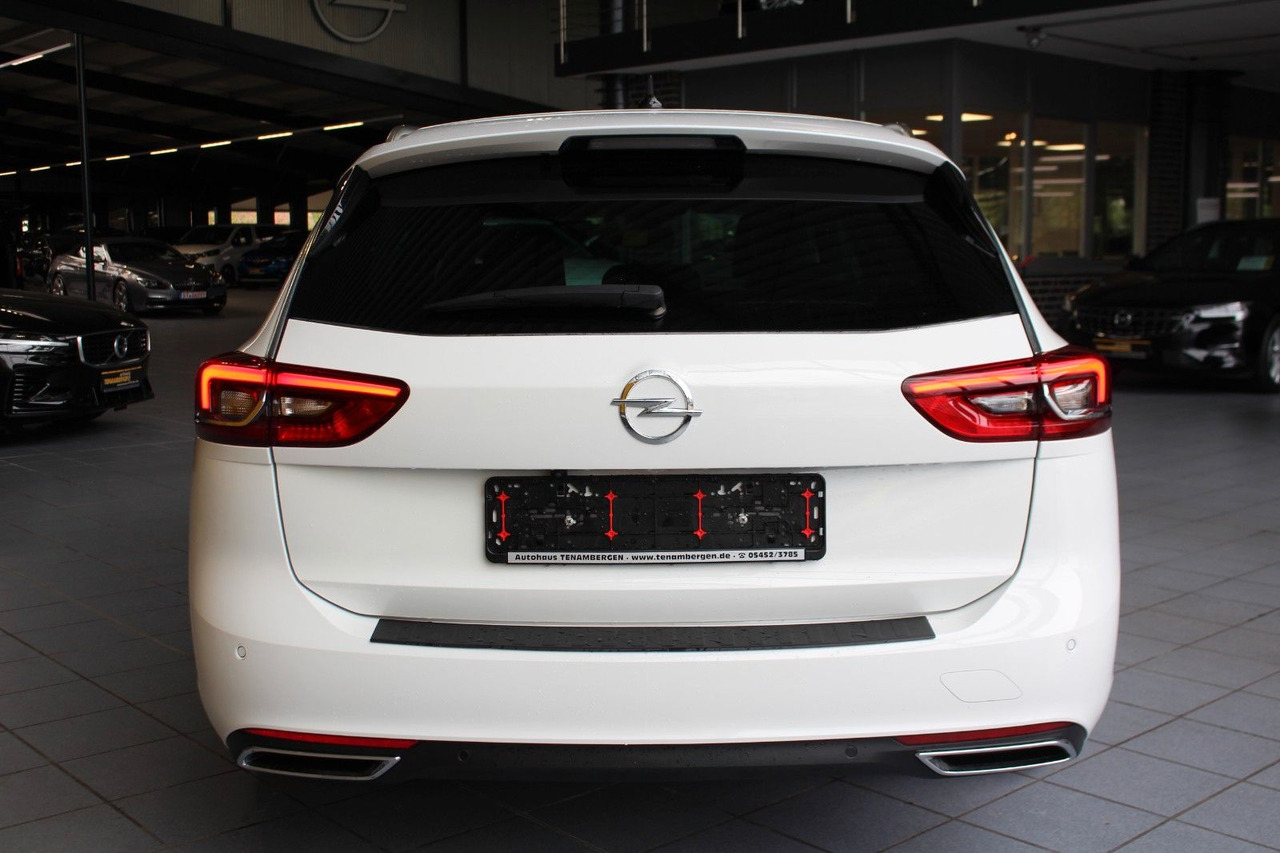 Opel Insignia B ST 4x4 Leder Massage Bose Matrix AHK - Car: picture 5 Opel Insignia B ST 4x4 Leder Massage Bose Matrix AHK - Car: picture 5