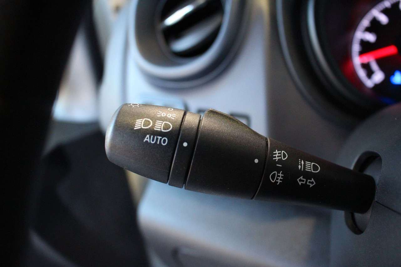 Leasing of  Opel Vivaro B Pritsche L2H1 2,9t Klima Navi AHK Opel Vivaro B Pritsche L2H1 2,9t Klima Navi AHK: picture 12