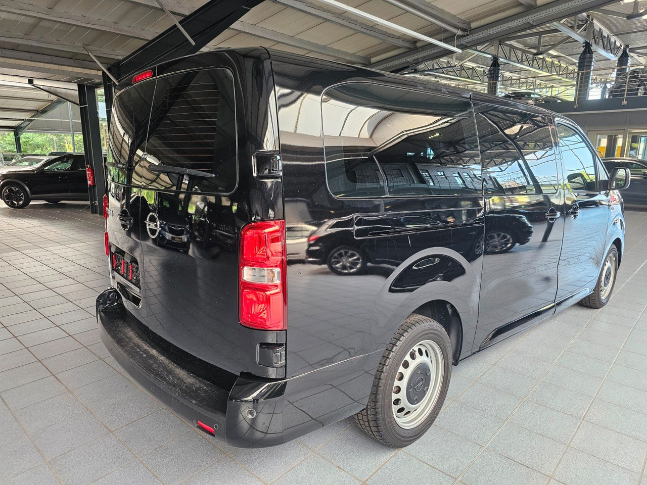 Opel Vivaro Kasten FlexSpace L DoKa Navi CarPlay DAB - Small van, Combi van: picture 4 Opel Vivaro Kasten FlexSpace L DoKa Navi CarPlay DAB - Small van, Combi van: picture 4