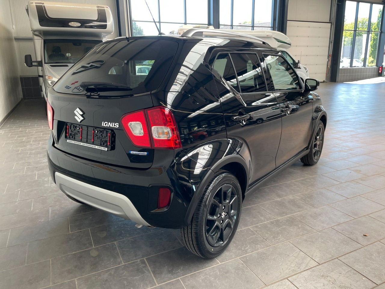Suzuki Ignis Comfort+ Hybrid ,SHZ, Klimaauto., Tempomat - Car: picture 3 Suzuki Ignis Comfort+ Hybrid ,SHZ, Klimaauto., Tempomat - Car: picture 3