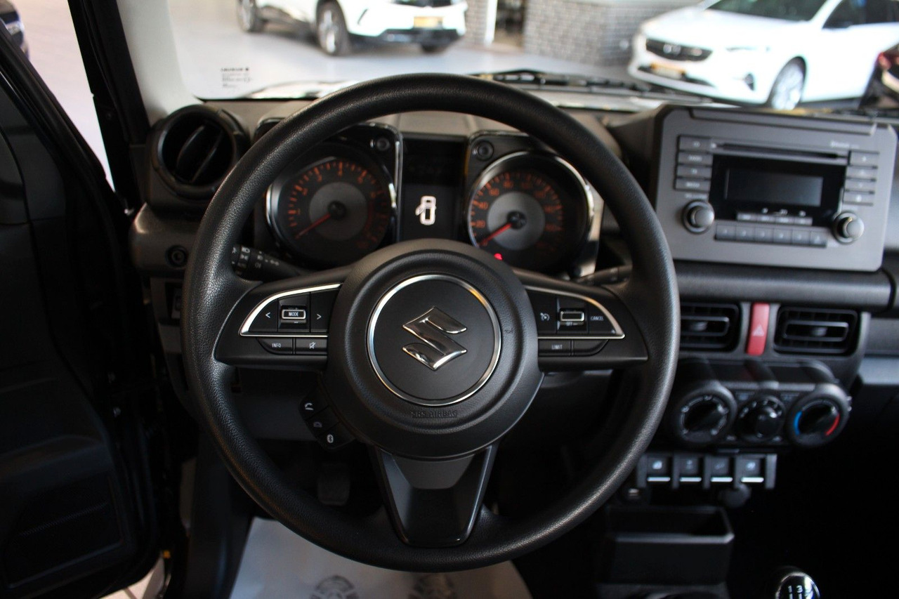 SUV Suzuki Jimny zuschaltbarer Allradantrieb Allgrip: picture 14 SUV Suzuki Jimny zuschaltbarer Allradantrieb Allgrip: picture 14