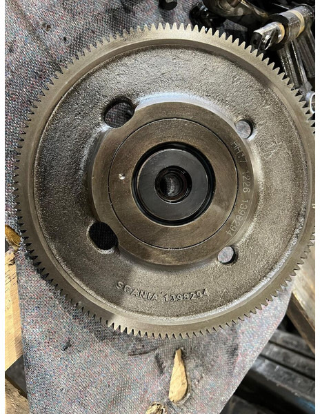 Scania 1905699 - Camshaft: picture 1 Scania 1905699 - Camshaft: picture 1