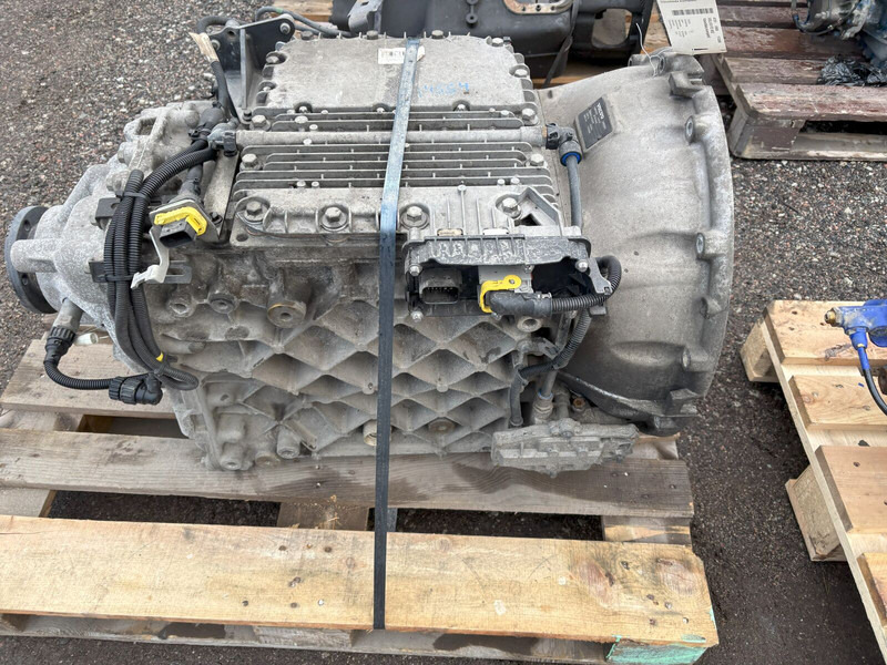 Volvo AT2412F - Gearbox: picture 2 Volvo AT2412F - Gearbox: picture 2