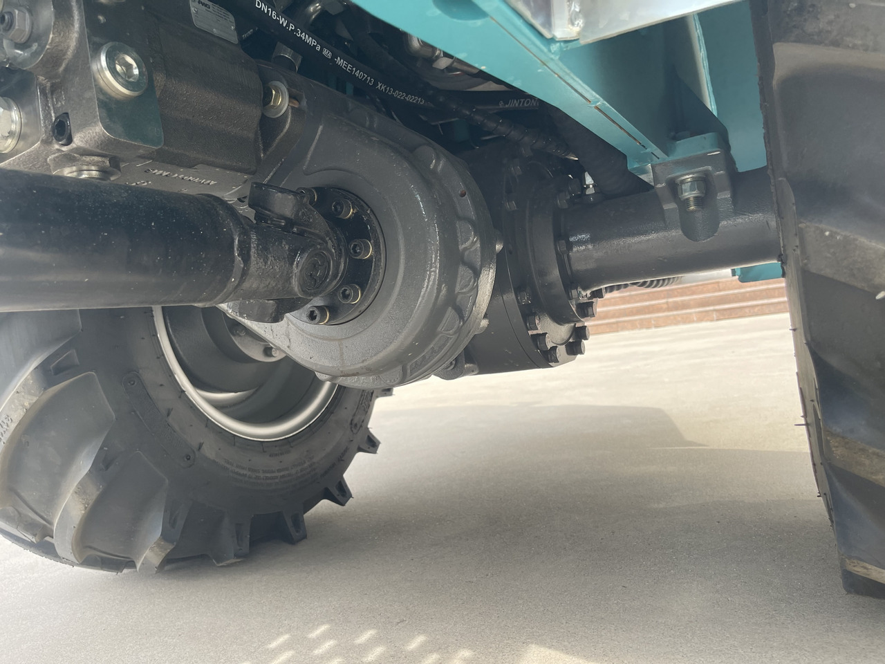 MEGALOAD Free Shipping Wheel Loader JCB 1 ton CE/EURO5 Kubota Engine Articulated M1100 - Wheel loader: picture 5 MEGALOAD Free Shipping Wheel Loader JCB 1 ton CE/EURO5 Kubota Engine Articulated M1100 - Wheel loader: picture 5