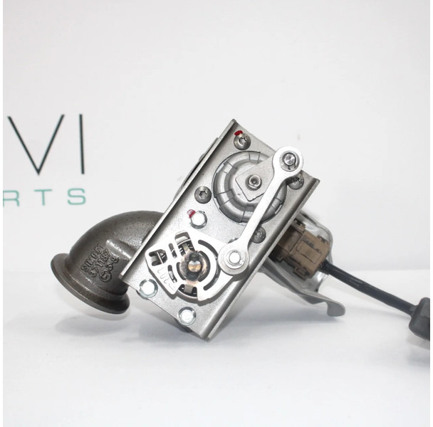 DAF XF106 EGR Klep Gereviseerd 2412200 | 2256370 | 1960473 - Muffler/ Exhaust system for Truck: picture 2 DAF XF106 EGR Klep Gereviseerd 2412200 | 2256370 | 1960473 - Muffler/ Exhaust system for Truck: picture 2