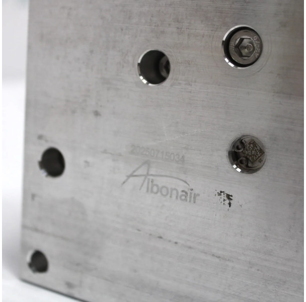 Volvo FH/FM AdBlue Pomp 21679299 | 7421892627 | 23387854 Nieuw - Fuel processing/ Fuel delivery for Truck: picture 3 Volvo FH/FM AdBlue Pomp 21679299 | 7421892627 | 23387854 Nieuw - Fuel processing/ Fuel delivery for Truck: picture 3