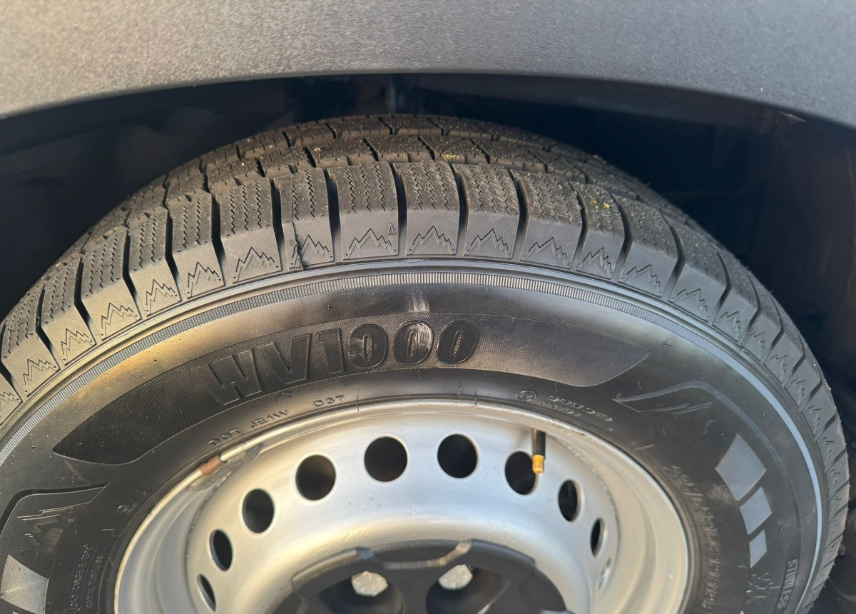 Curtain side van Iveco 35S18 3.0 Hi-Matic Salon Polska 30 180ps: picture 18