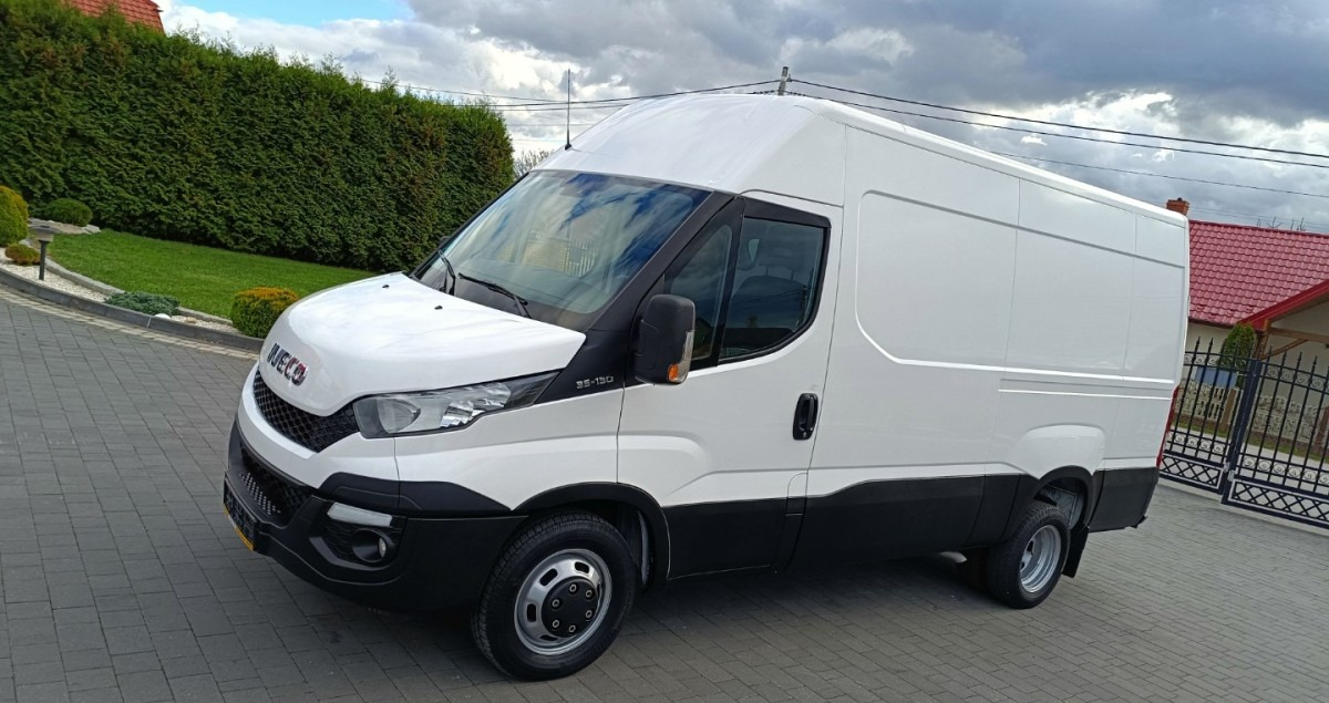 Iveco Daily 35C13 Blaszak L3H2 na bliźniakach VAT 23 - Panel van: picture 5 Iveco Daily 35C13 Blaszak L3H2 na bliźniakach VAT 23 - Panel van: picture 5