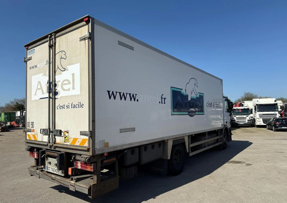Mercedes-Benz ACTROS 1832 4X2 CHŁODNIA TERMOKING T1200-R Winda - Refrigerator truck: picture 3 Mercedes-Benz ACTROS 1832 4X2 CHŁODNIA TERMOKING T1200-R Winda - Refrigerator truck: picture 3