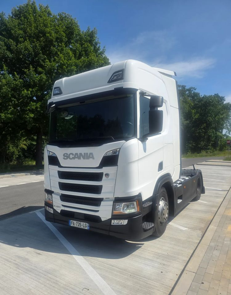 Scania R450 - Tractor unit: picture 1 Scania R450 - Tractor unit: picture 1