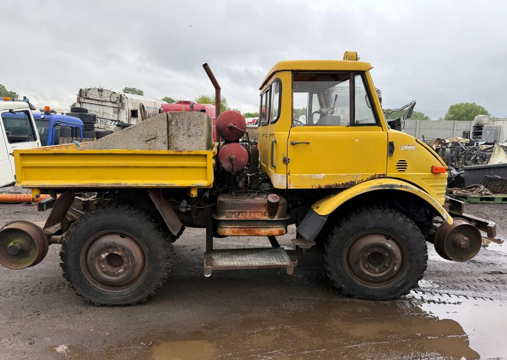 Mercedes-Benz UNIMOG 406B - Utility/ Special vehicle: picture 5 Mercedes-Benz UNIMOG 406B - Utility/ Special vehicle: picture 5
