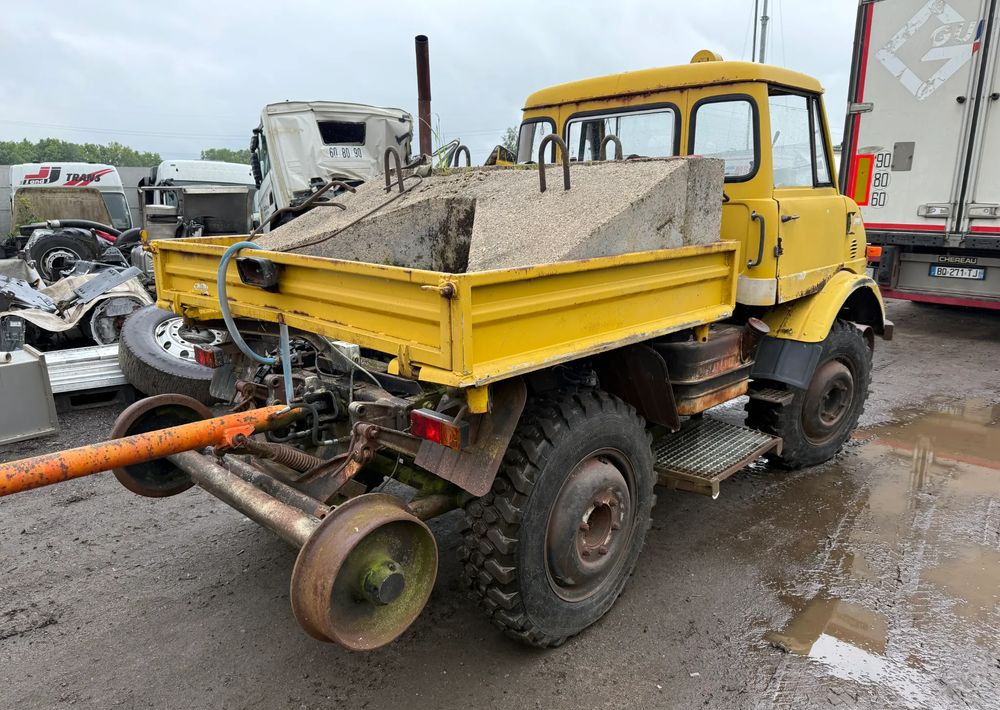 Mercedes-Benz UNIMOG 406B - Utility/ Special vehicle: picture 4 Mercedes-Benz UNIMOG 406B - Utility/ Special vehicle: picture 4