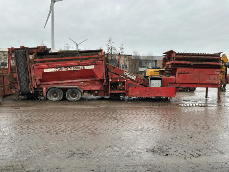 Finlay 798 - Screener: picture 2 Finlay 798 - Screener: picture 2