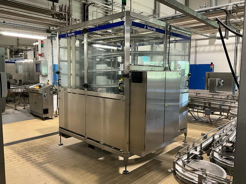 Tetra Pak ACHX10-0400-44 - Belt conveyor: picture 4 Tetra Pak ACHX10-0400-44 - Belt conveyor: picture 4