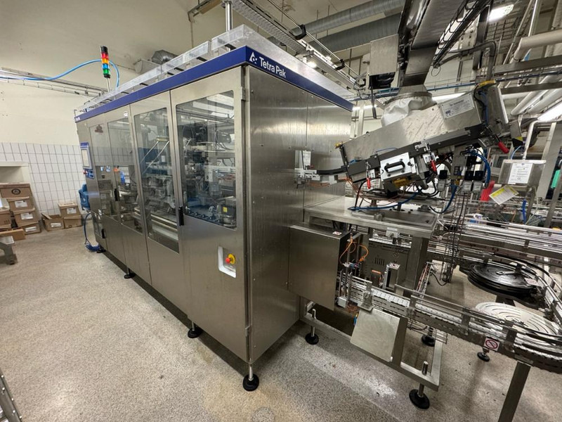 Tetra Pak Cap Applicator 30 Flex - Food processing equipment: picture 2 Tetra Pak Cap Applicator 30 Flex - Food processing equipment: picture 2