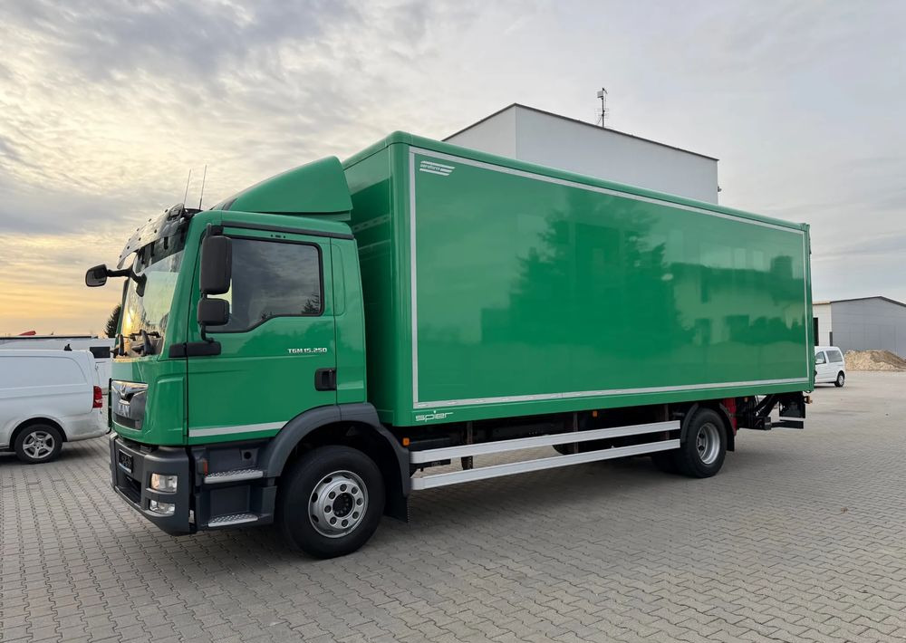 MAN TGM 15.250 - Box truck: picture 3 MAN TGM 15.250 - Box truck: picture 3