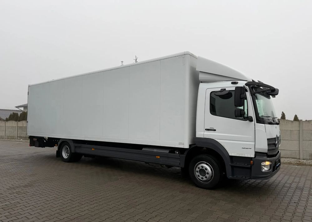 Mercedes-Benz ATEGO 1224 kontener 8,8 m- 22 euro palety! - Box truck: picture 4 Mercedes-Benz ATEGO 1224 kontener 8,8 m- 22 euro palety! - Box truck: picture 4