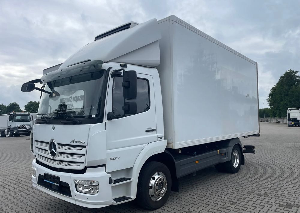 Mercedes-Benz ATEGO 1227 CHŁODNIA HAKOWA / HAKÓWKA - Refrigerator truck: picture 2 Mercedes-Benz ATEGO 1227 CHŁODNIA HAKOWA / HAKÓWKA - Refrigerator truck: picture 2