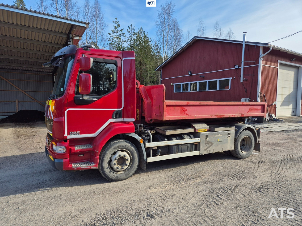 DAF LF55 Hook pallet - Hook lift truck: picture 1 DAF LF55 Hook pallet - Hook lift truck: picture 1