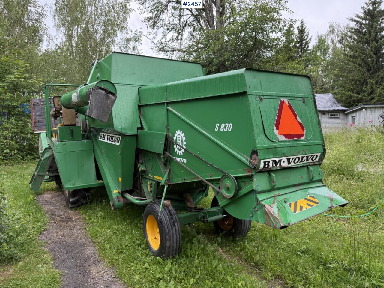 Combine harvester Volvo BM S830 with 2 cutting tables - Combine harvester: picture 3 Combine harvester Volvo BM S830 with 2 cutting tables - Combine harvester: picture 3