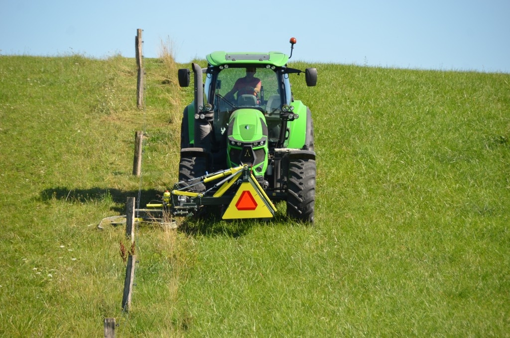 Tricut A1250 Präzisions - Zaunmäher Kreismäher für - Mower: picture 1 Tricut A1250 Präzisions - Zaunmäher Kreismäher für - Mower: picture 1
