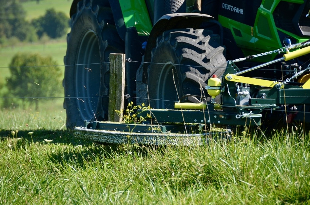 Zaunmäher TriCut A1250 Leitplankenmäher Pfahlmäher - Mower: picture 3 Zaunmäher TriCut A1250 Leitplankenmäher Pfahlmäher - Mower: picture 3