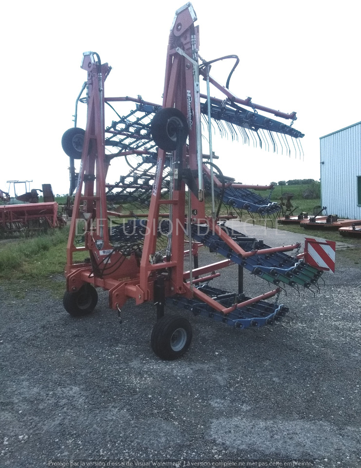 HATZENBICHLER HERSE ETRILLE 12M - Spring tine harrow: picture 3 HATZENBICHLER HERSE ETRILLE 12M - Spring tine harrow: picture 3