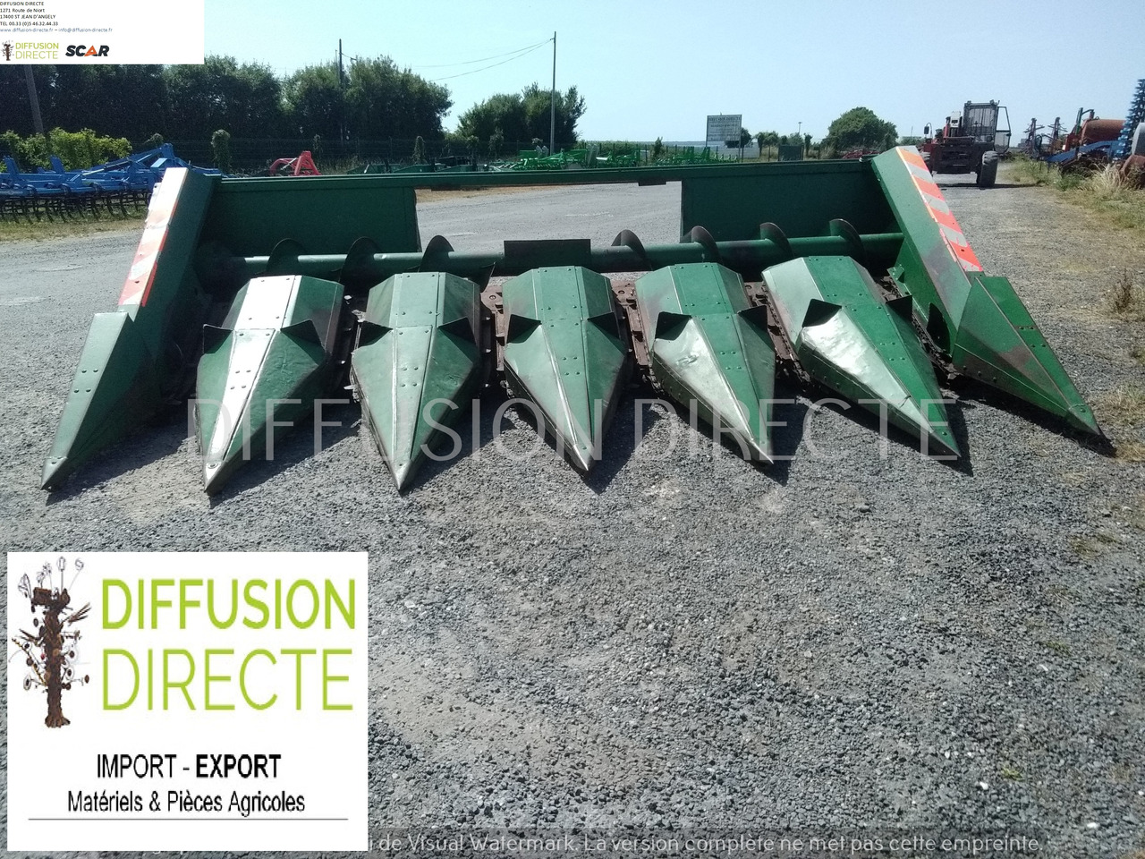 JOHN DEERE CUEILLEUR POUR MOISSONNEUSE 646 - Maize harvester: picture 1 JOHN DEERE CUEILLEUR POUR MOISSONNEUSE 646 - Maize harvester: picture 1