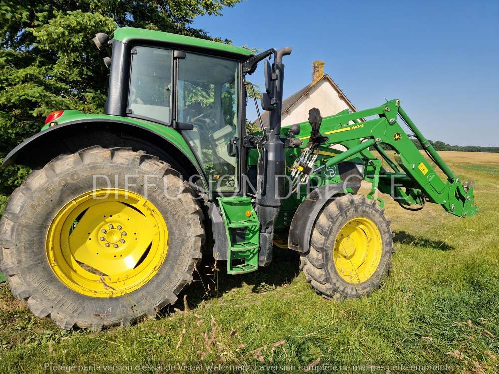 JOHN DEERE TRACTEUR AGRICOLE 6110M - Farm tractor: picture 2 JOHN DEERE TRACTEUR AGRICOLE 6110M - Farm tractor: picture 2