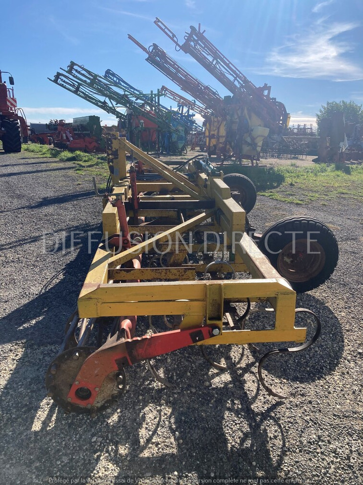 LACHAUD VIBROCULTEUR FRONTAL - Cultivator: picture 4 LACHAUD VIBROCULTEUR FRONTAL - Cultivator: picture 4
