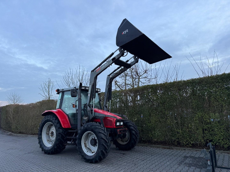 Attachment Massey Fergoson 6255 voorlader ,Bak,palletvorken: picture 6