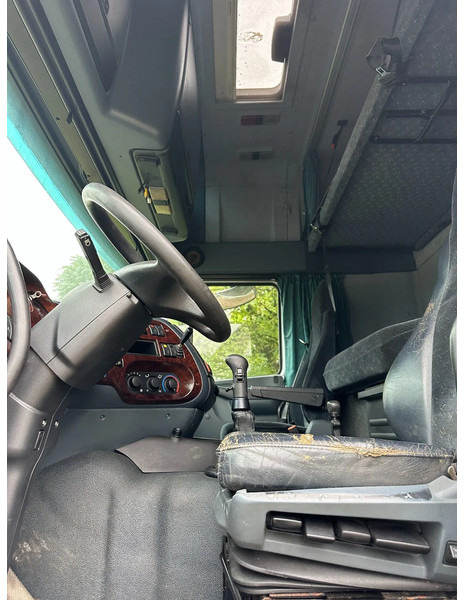 Tractor unit DAF XF 530 4X2 Manual EUR3 LOW KM: picture 12