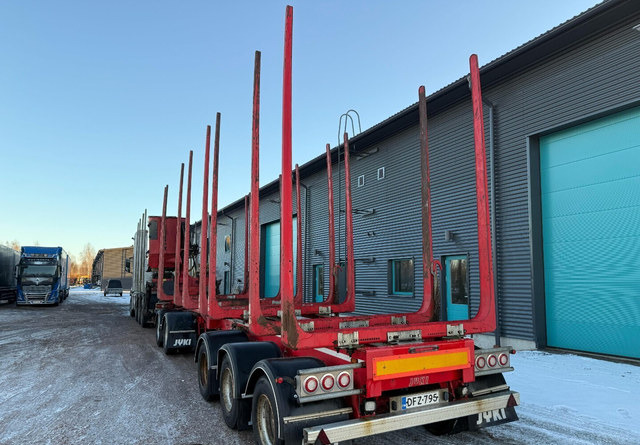 Mercedes-BenzArocs 8x4 - Logging truck, Crane truck: picture 5 Mercedes-BenzArocs 8x4 - Logging truck, Crane truck: picture 5