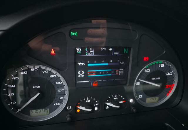 Tractor unit IvecoS-Way 460 4x2 LNG / LBG: picture 17 Tractor unit IvecoS-Way 460 4x2 LNG / LBG: picture 17