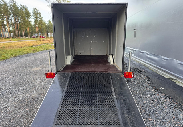 Car trailer Umpiperäkärry: picture 9