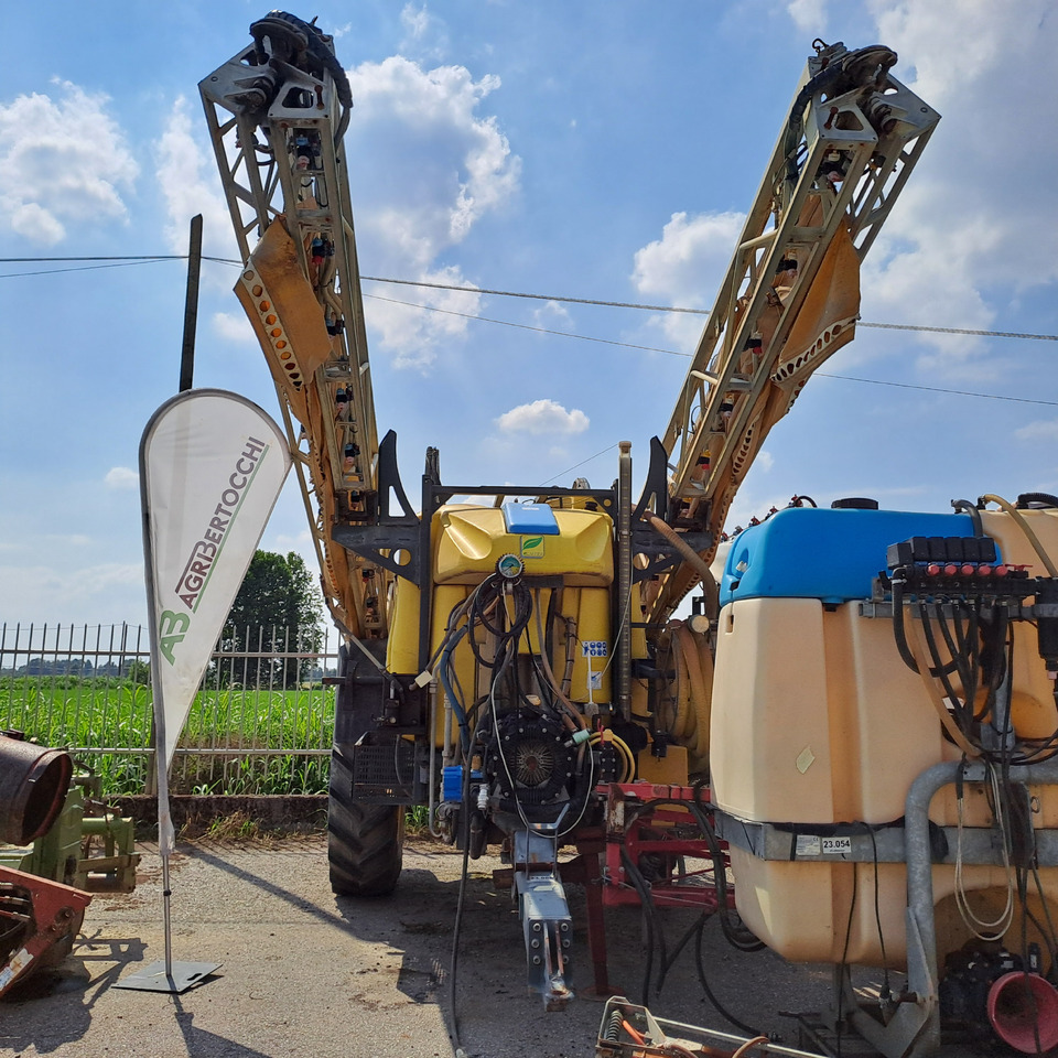 CAFFINI EUROTECH 3200L - Trailed sprayer: picture 3 CAFFINI EUROTECH 3200L - Trailed sprayer: picture 3