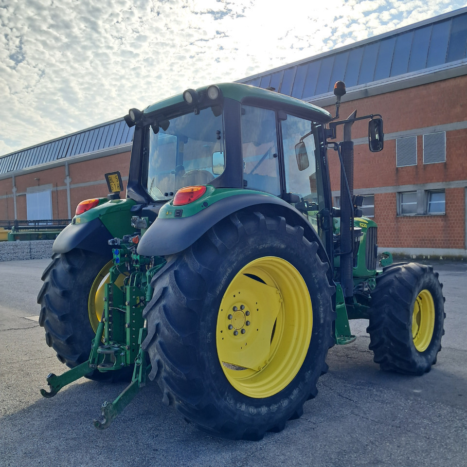 JOHN DEERE 6230 - Farm tractor: picture 5 JOHN DEERE 6230 - Farm tractor: picture 5