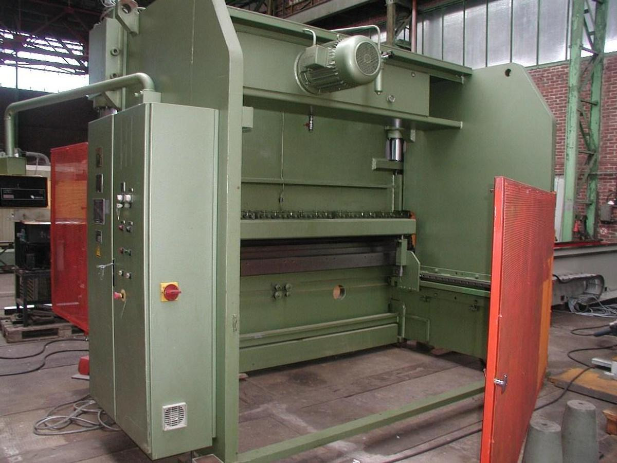 CNC-Abkantpresse EHT - Press brake: picture 4 CNC-Abkantpresse EHT - Press brake: picture 4
