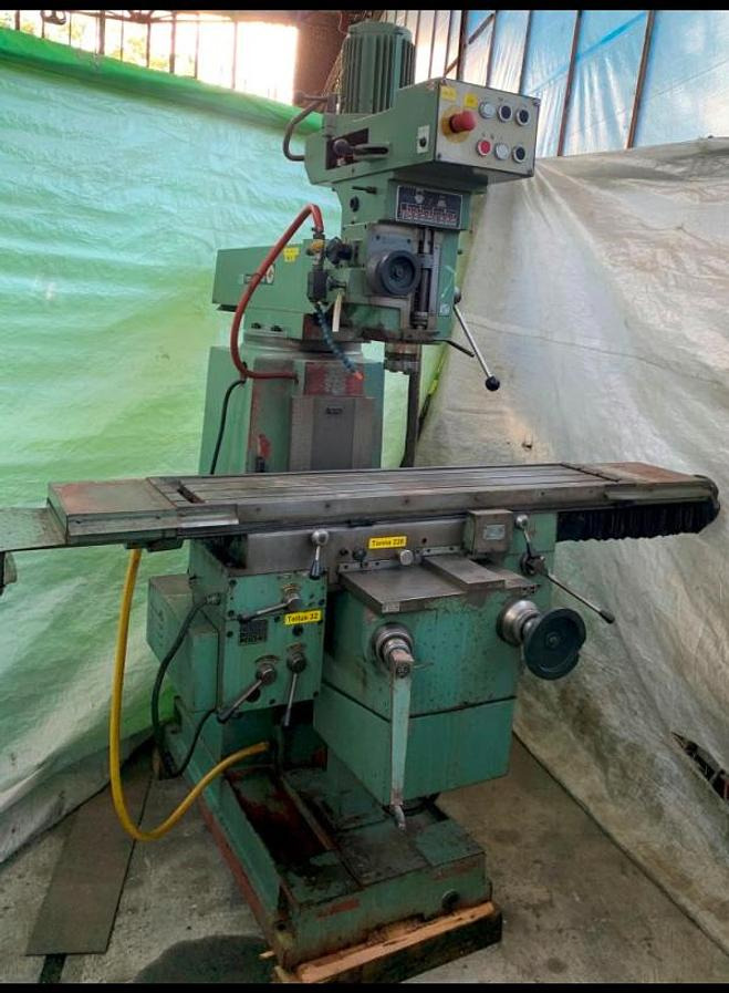 Mehrzweckfräsmaschine TOS - Milling machine: picture 2 Mehrzweckfräsmaschine TOS - Milling machine: picture 2