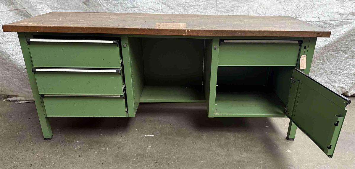 Werkbank - Workshop equipment: picture 3 Werkbank - Workshop equipment: picture 3