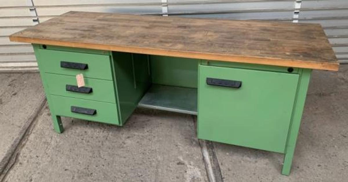 Werkbank RAU - Workshop equipment: picture 1 Werkbank RAU - Workshop equipment: picture 1