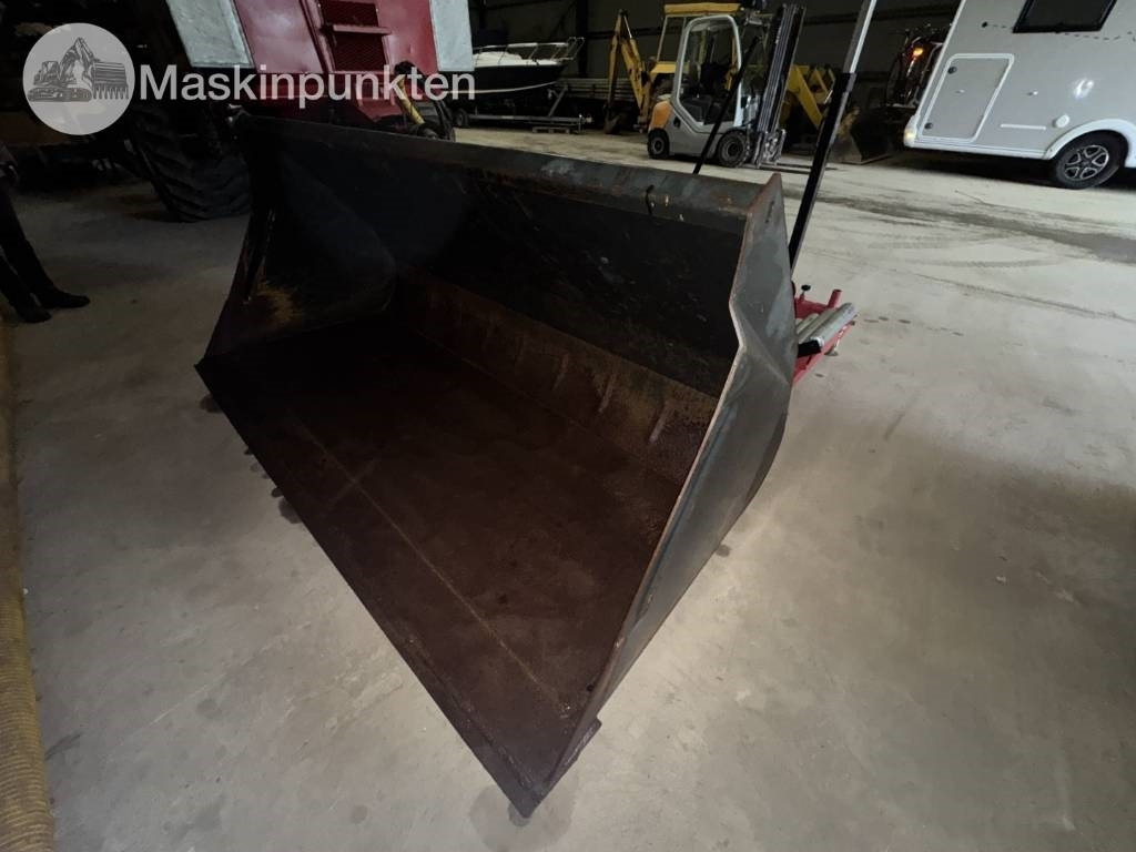 Ålö Universal skopa - Bucket for Construction machinery: picture 2 Ålö Universal skopa - Bucket for Construction machinery: picture 2