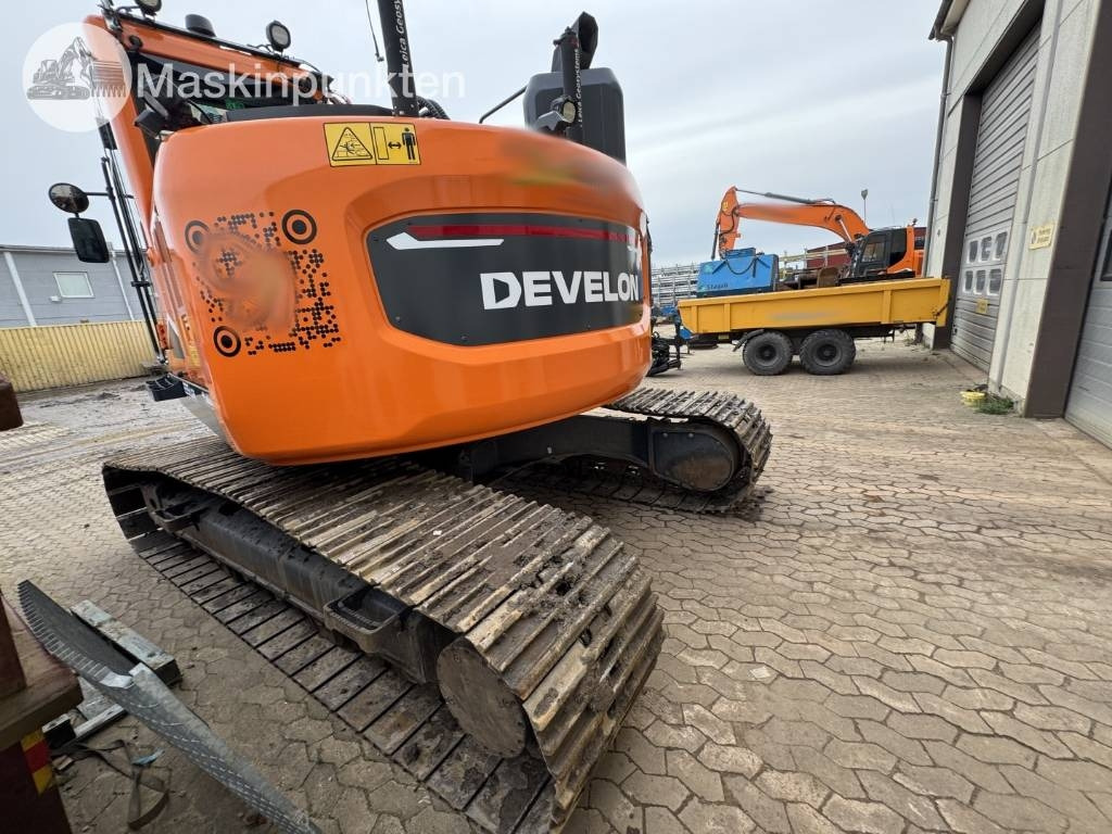 Develon DX 235 LCR - Crawler excavator: picture 3 Develon DX 235 LCR - Crawler excavator: picture 3